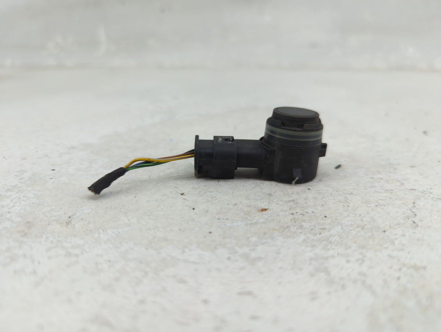 2017 Bmw 740xli Front Park Assist Sensor Black 1456560 - Oemusedautoparts1.com