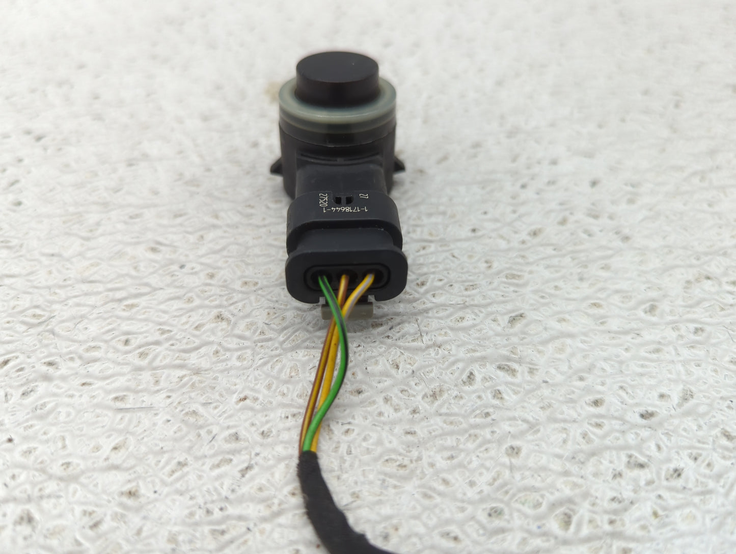 2017 Bmw 740xli Front Park Assist Sensor Black - Oemusedautoparts1.com