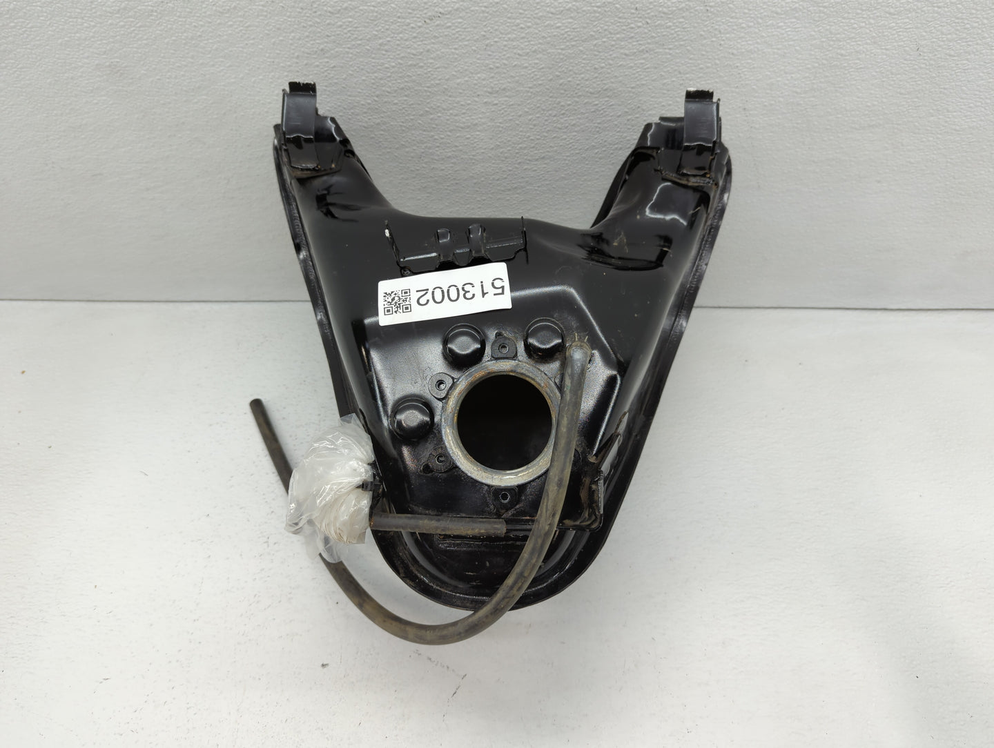 2017 Bmw G 310 R Motorcycle Fuel Gas Petrol Tank Black - Oemusedautoparts1.com