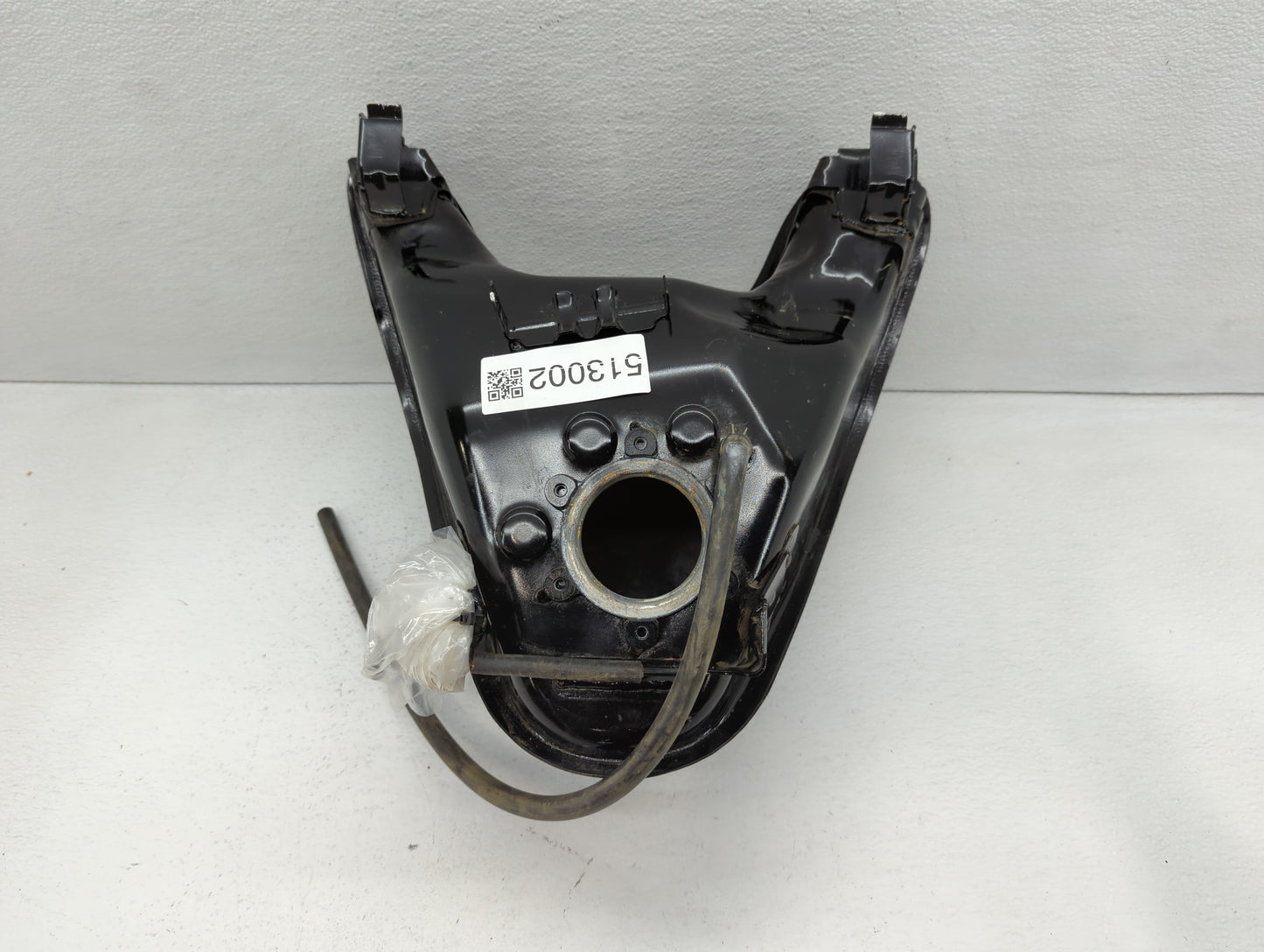 2017 Bmw G 310 R Motorcycle Fuel Gas Petrol Tank Black - Oemusedautoparts1.com