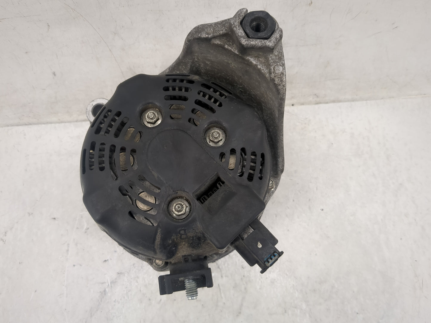 2016-2019 Bmw X1 Alternator Replacement Generator Charging Assembly Engine OEM P/N:7640131-03 104211-8181 Fits OEM Used Auto