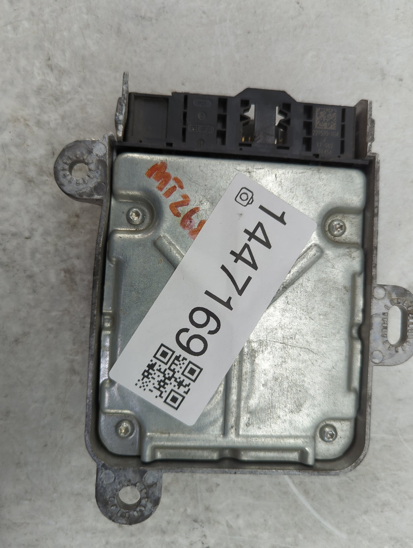 2016-2022 Bmw X1 Safety Restraint Srs Airbag Control Module - Oemusedautoparts1.com