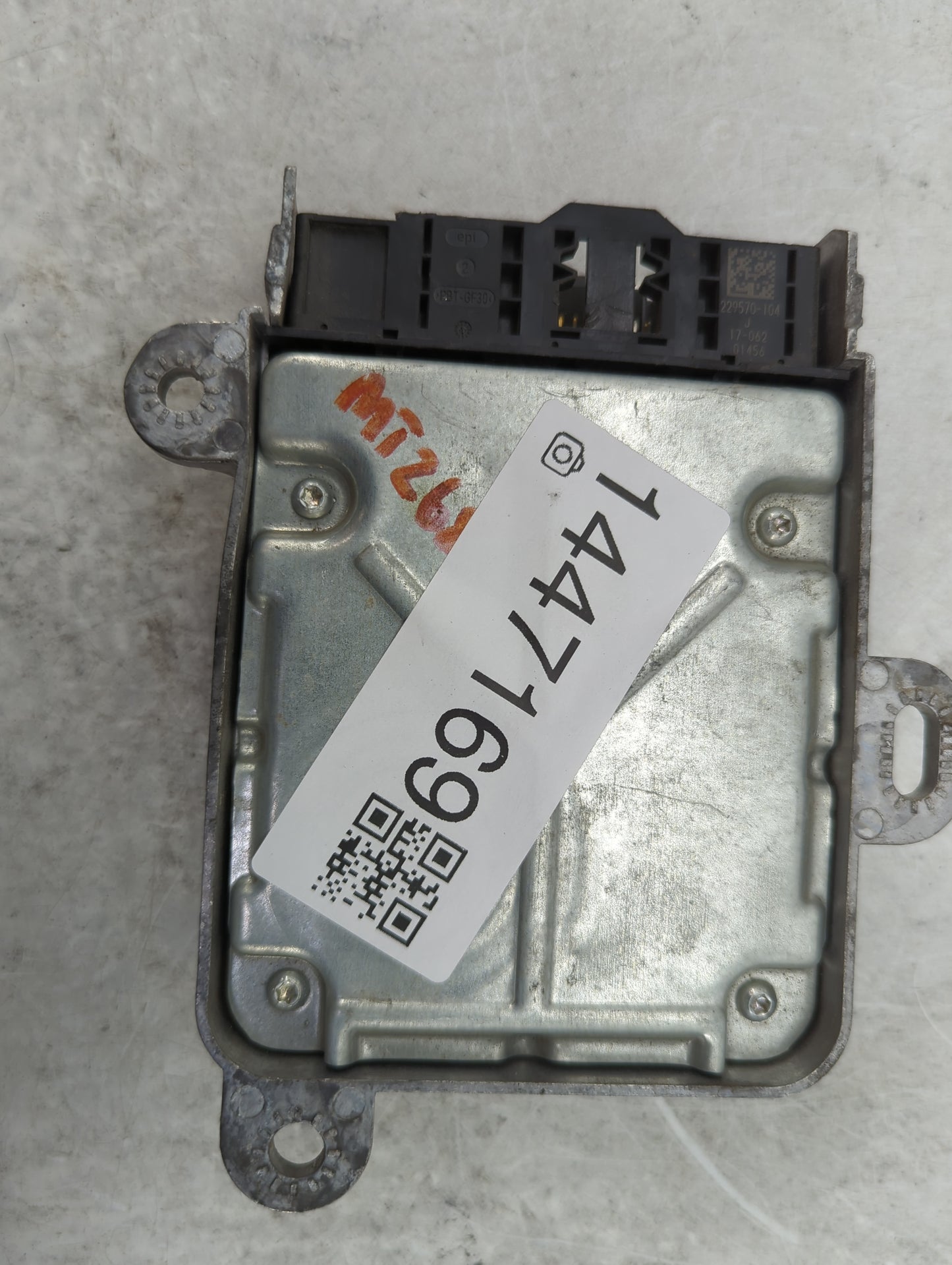 2016-2022 Bmw X1 Safety Restraint Srs Airbag Control Module - Oemusedautoparts1.com