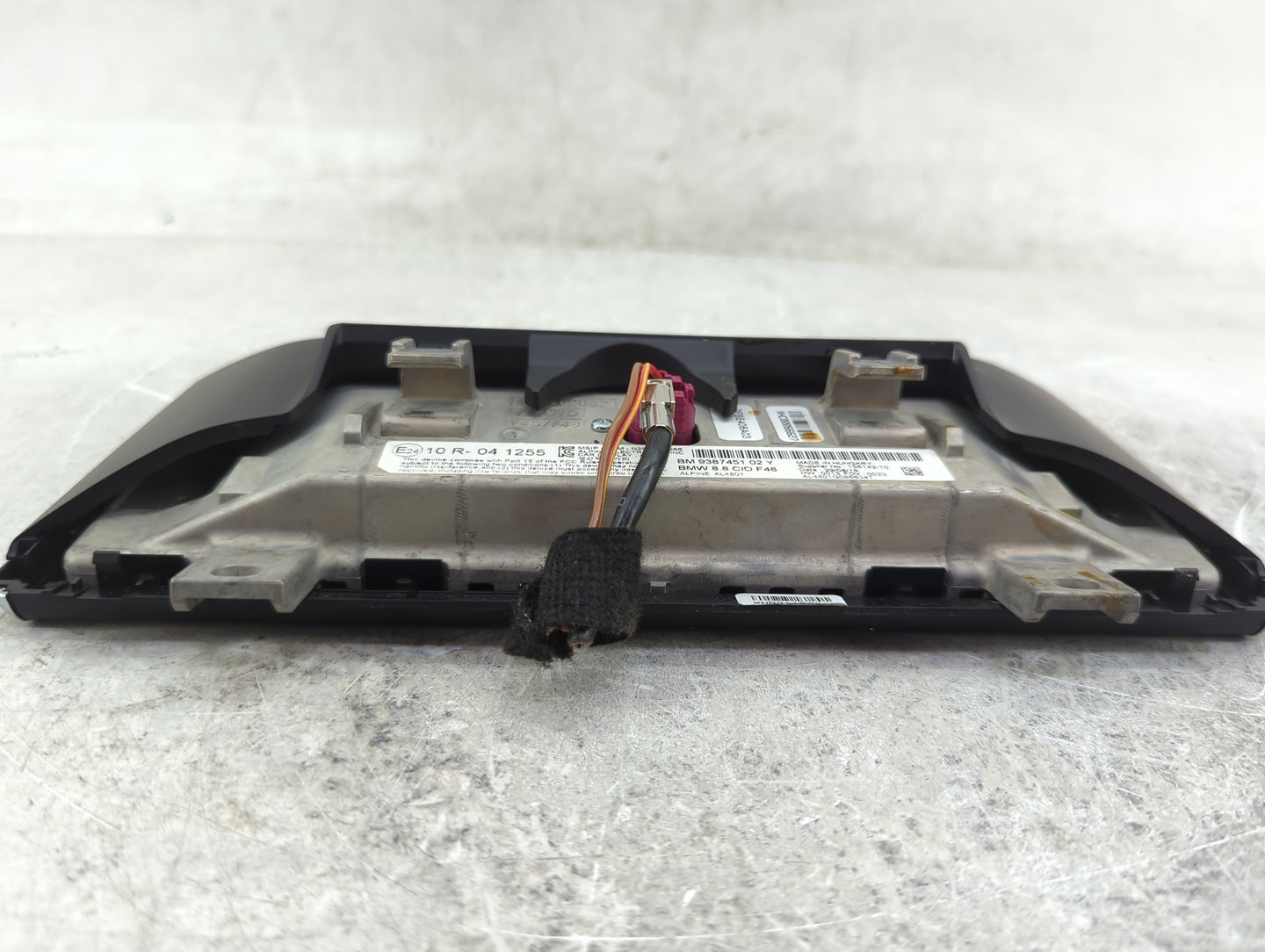 2016-2017 Bmw X1 Information Display Screen - Oemusedautoparts1.com