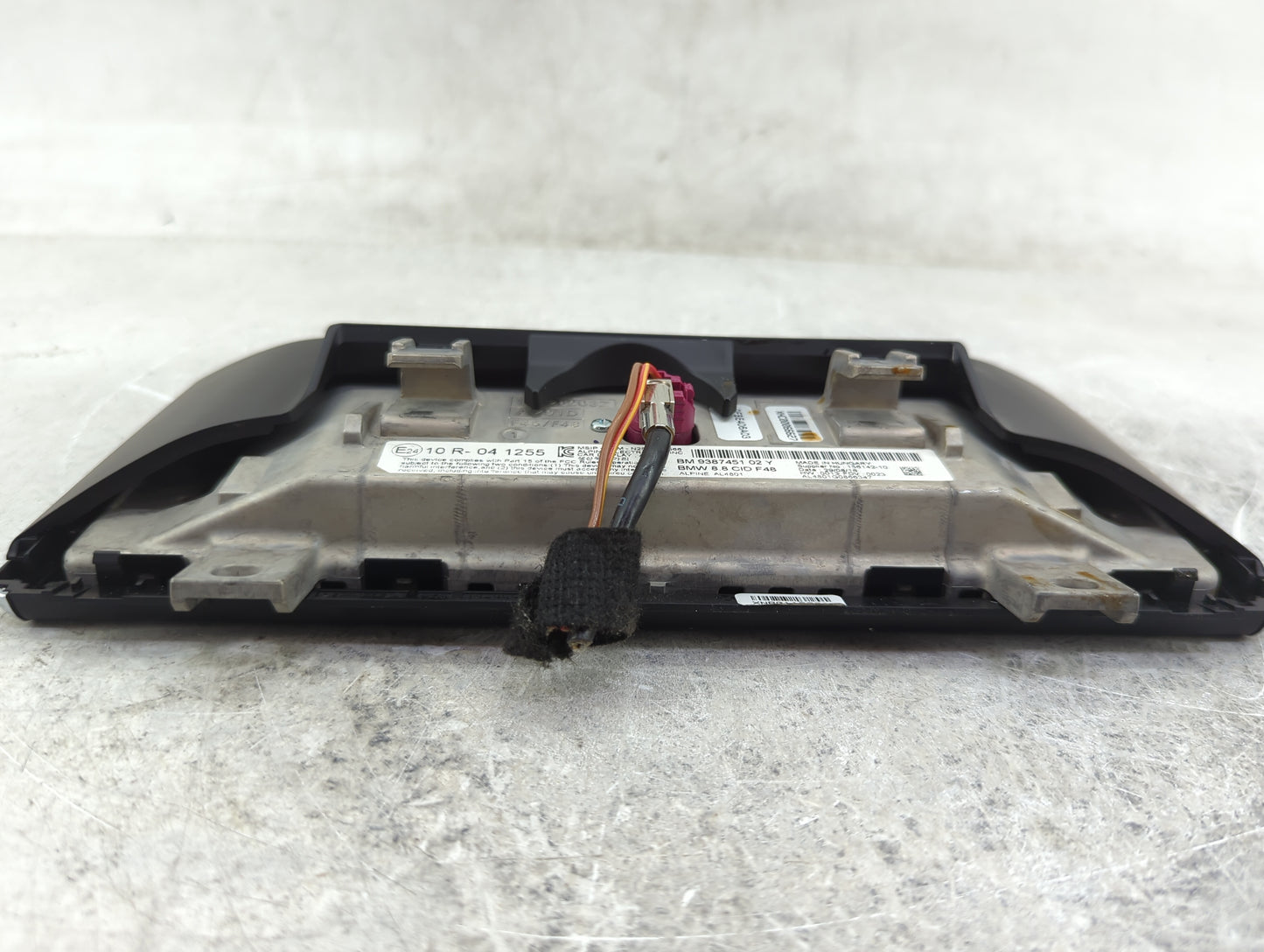 2016-2017 Bmw X1 Information Display Screen - Oemusedautoparts1.com