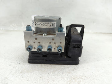 2017 Bmw X1 ABS Pump Control Module Replacement P/N:6888063-01 Fits OEM Used Auto Parts - Oemusedautoparts1.com