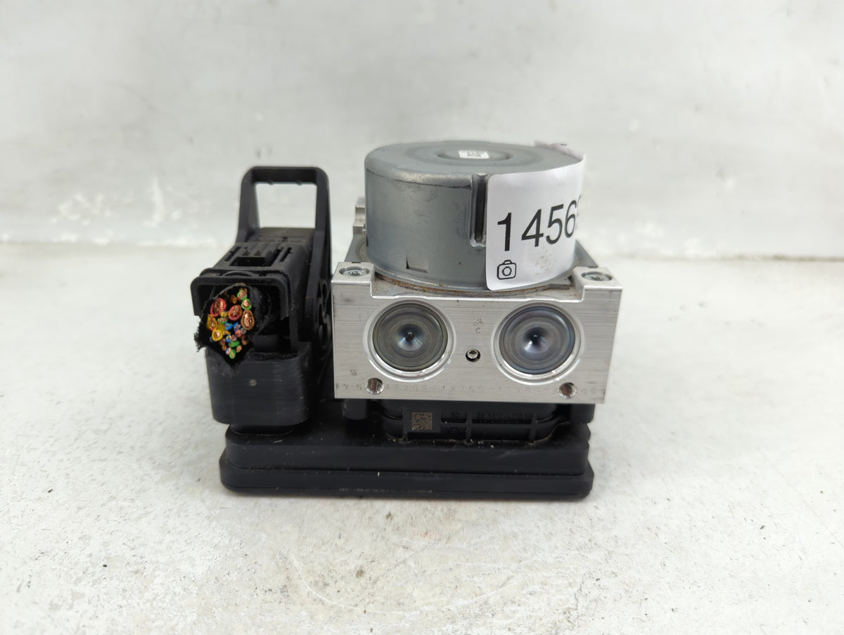 2017 Bmw X1 Anti-Lock Brake ABS Pump Module Actuator OEM P/N:6888063-01 Fits OEM Used Auto Parts - Oemusedautoparts1.com