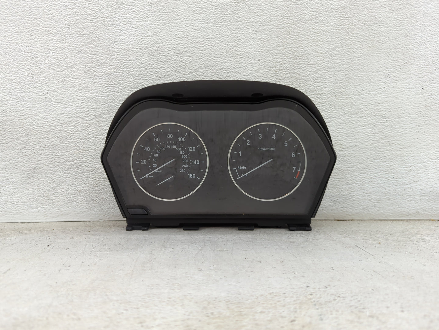 2016-2017 Bmw X1 Instrument Cluster Speedometer Gauges P/N:9295446 6834487-02, 1K6834487O2G Miles:70K Fits Fits 2015 2016 20