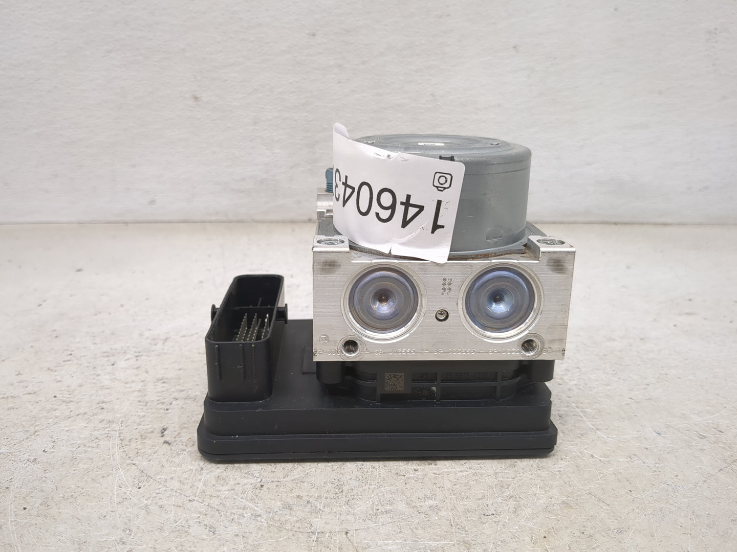 2016-2017 Bmw X1 ABS Pump Control Module Replacement P/N:3451-6883343-01 10.0220-0909.4 Fits Fits 2016 2017 OEM Used Auto Pa