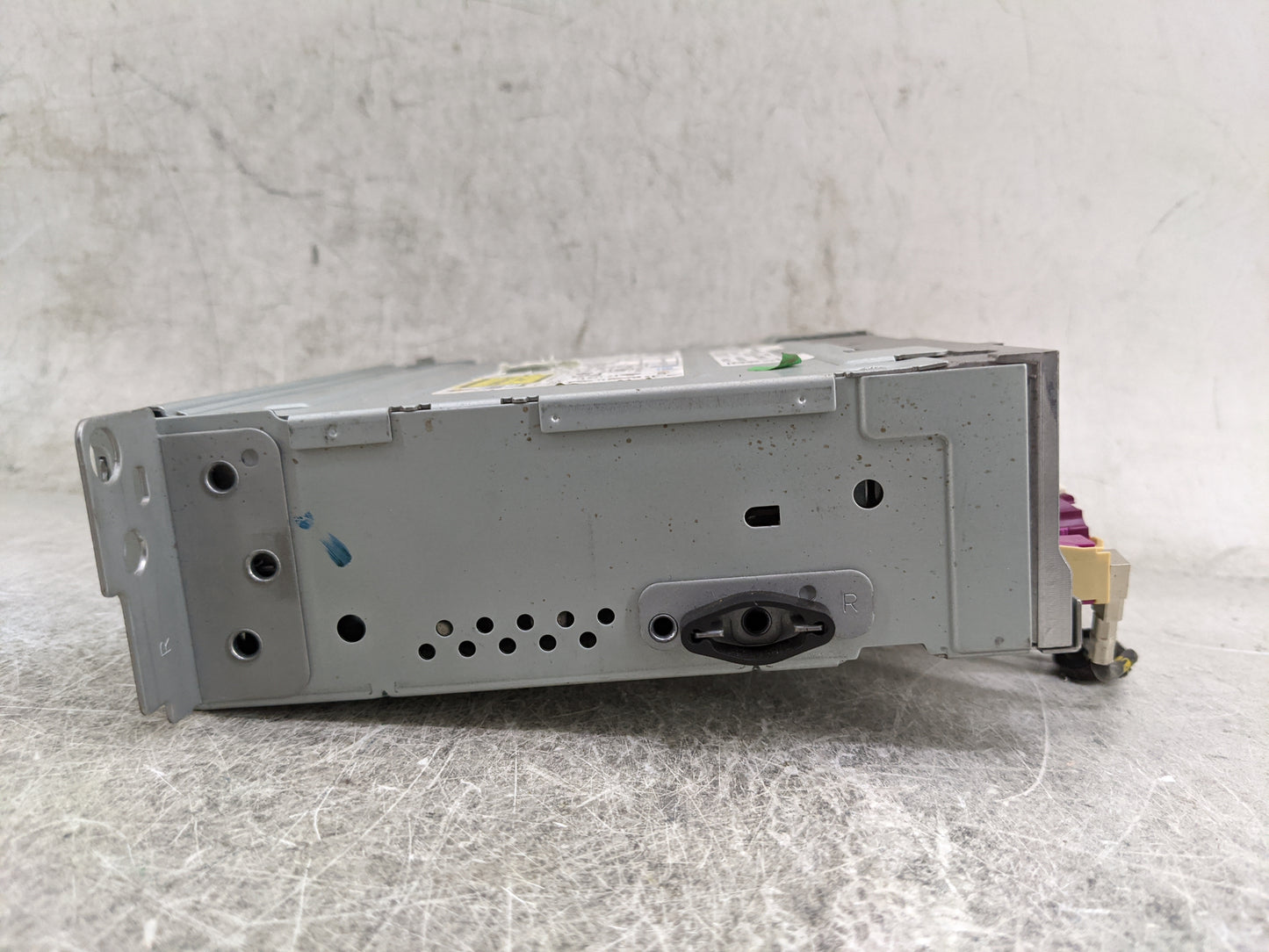 2016-2017 Bmw X1 Radio AM FM Cd Player Receiver Replacement P/N:6822588 503551691907 Fits Fits 2014 2015 2016 2017 2018 2019