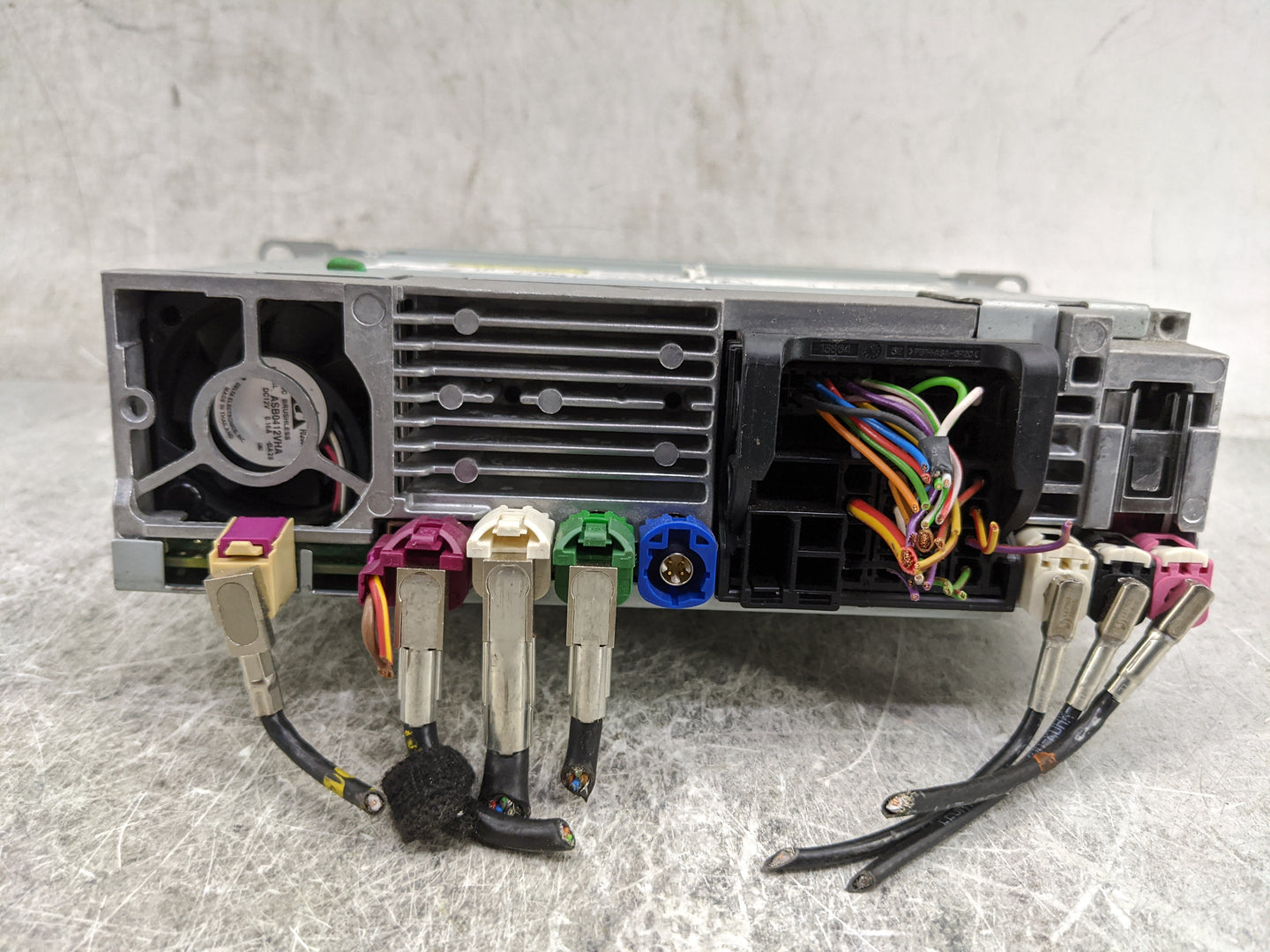 2016-2017 Bmw X1 Radio AM FM Cd Player Receiver Replacement P/N:6822588 503551691907 Fits Fits 2014 2015 2016 2017 2018 2019