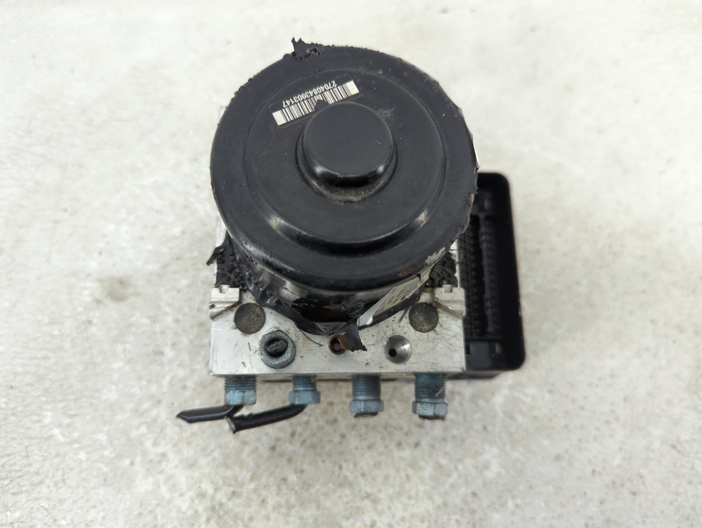 2015-2017 Bmw X3 ABS Pump Control Module Replacement P/N:3451-6852886-01 Fits Fits 2015 2016 2017 2018 OEM Used Auto Parts -