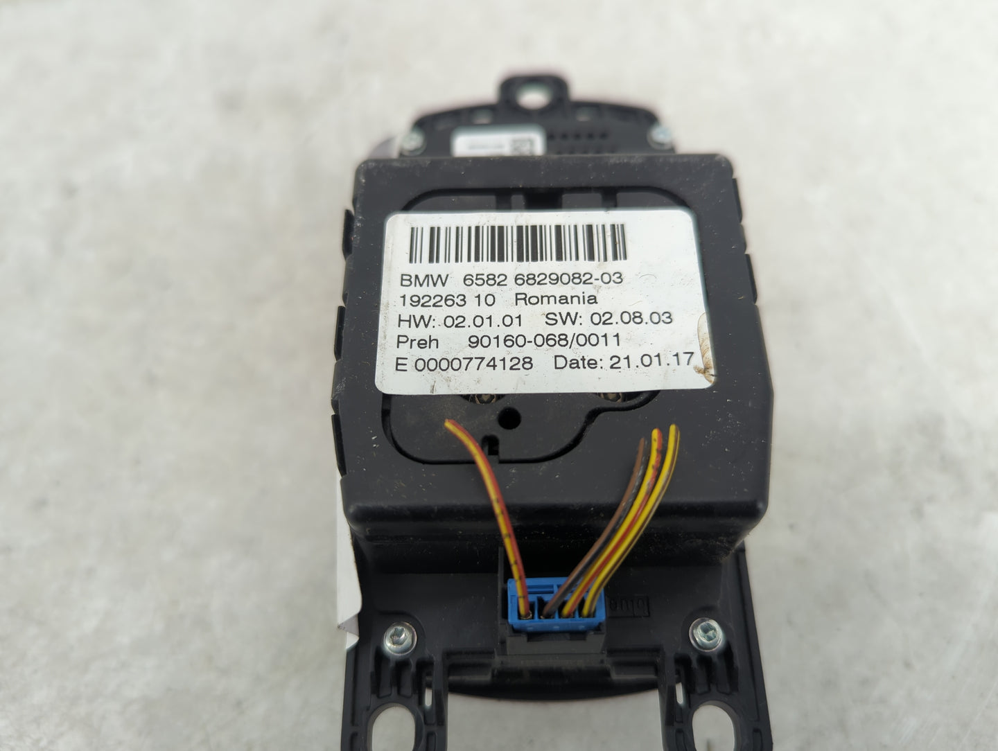 2015-2017 Bmw X3 Radio AM FM Cd Player Receiver Replacement P/N:E0000774128 6582 6829082-03 Fits Fits 2015 2016 2017 2018 OE