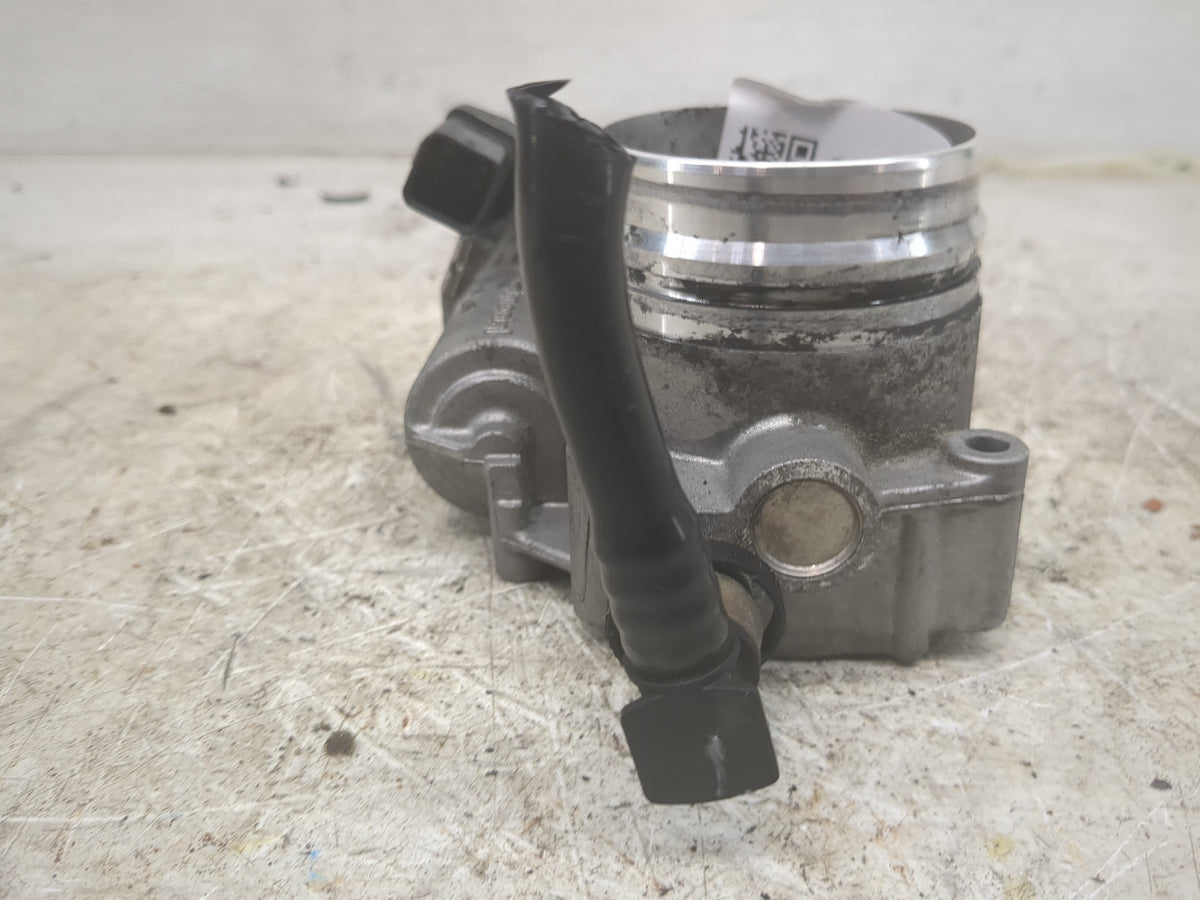 2013-2017 Bmw X3 Throttle Body P/N:13547588625-04 A2C83786800 Fits Fits 2012 2013 2014 2015 2016 2017 2018 OEM Used Auto Par