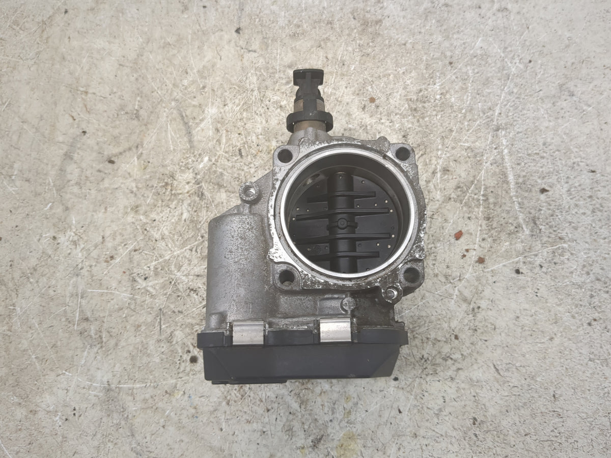 2013-2017 Bmw X3 Throttle Body P/N:13547588625-04 A2C83786800 Fits Fits 2012 2013 2014 2015 2016 2017 2018 OEM Used Auto Par