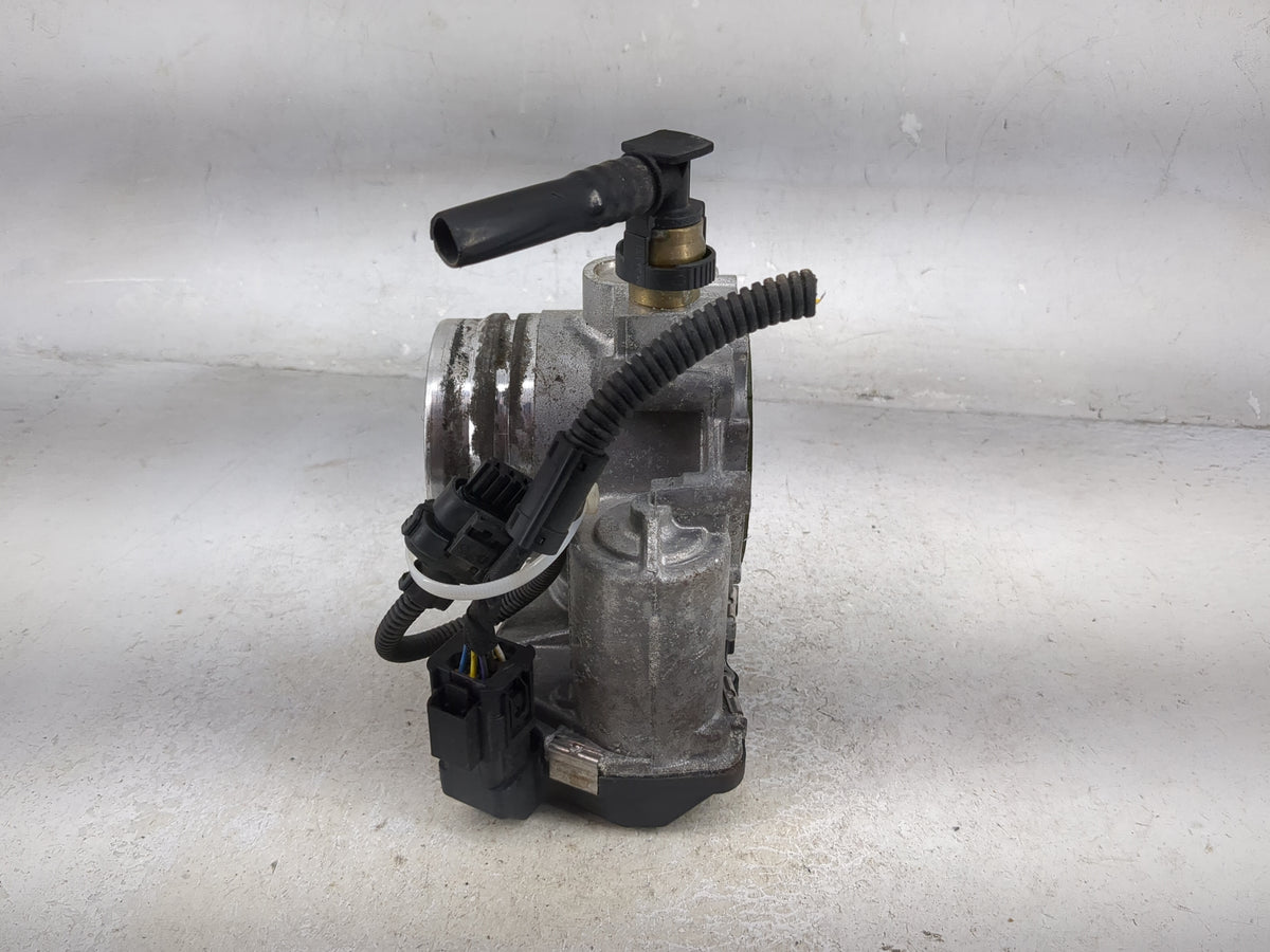 2013-2017 Bmw X3 Throttle Body P/N:13547588625-04 A2C83786800 Fits Fits 2012 2013 2014 2015 2016 2017 2018 OEM Used Auto Par