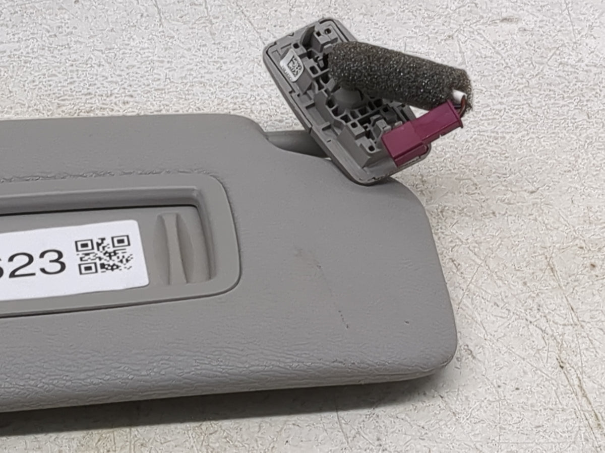 2017 Bmw X3 Sun Visor Shade Replacement Passenger Right Mirror Fits OEM Used Auto Parts - Oemusedautoparts1.com