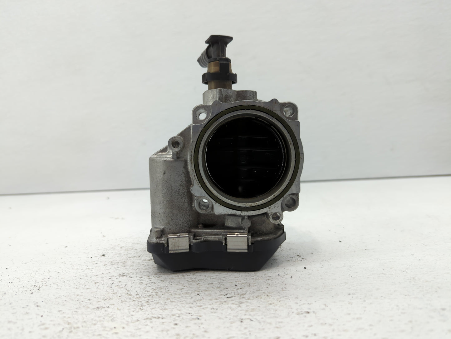 2013-2017 Bmw X3 Throttle Body P/N:1354 7588625-04 1354 7588625-03 Fits Fits 2012 2013 2014 2015 2016 2017 2018 OEM Used Aut