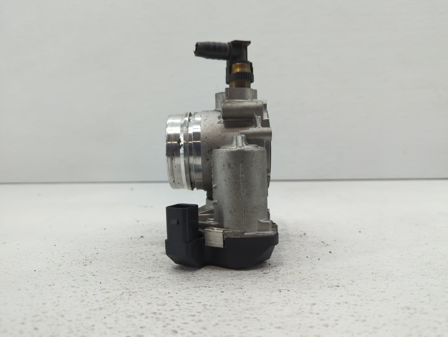 2013-2017 Bmw X3 Throttle Body P/N:1354 7588625-04 1354 7588625-03 Fits Fits 2012 2013 2014 2015 2016 2017 2018 OEM Used Aut