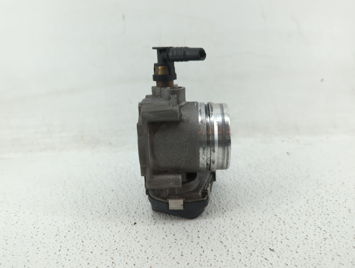 2013-2017 Bmw X3 Throttle Body P/N:1354 7588625-04 1354 7588625-03 Fits Fits 2012 2013 2014 2015 2016 2017 2018 OEM Used Aut