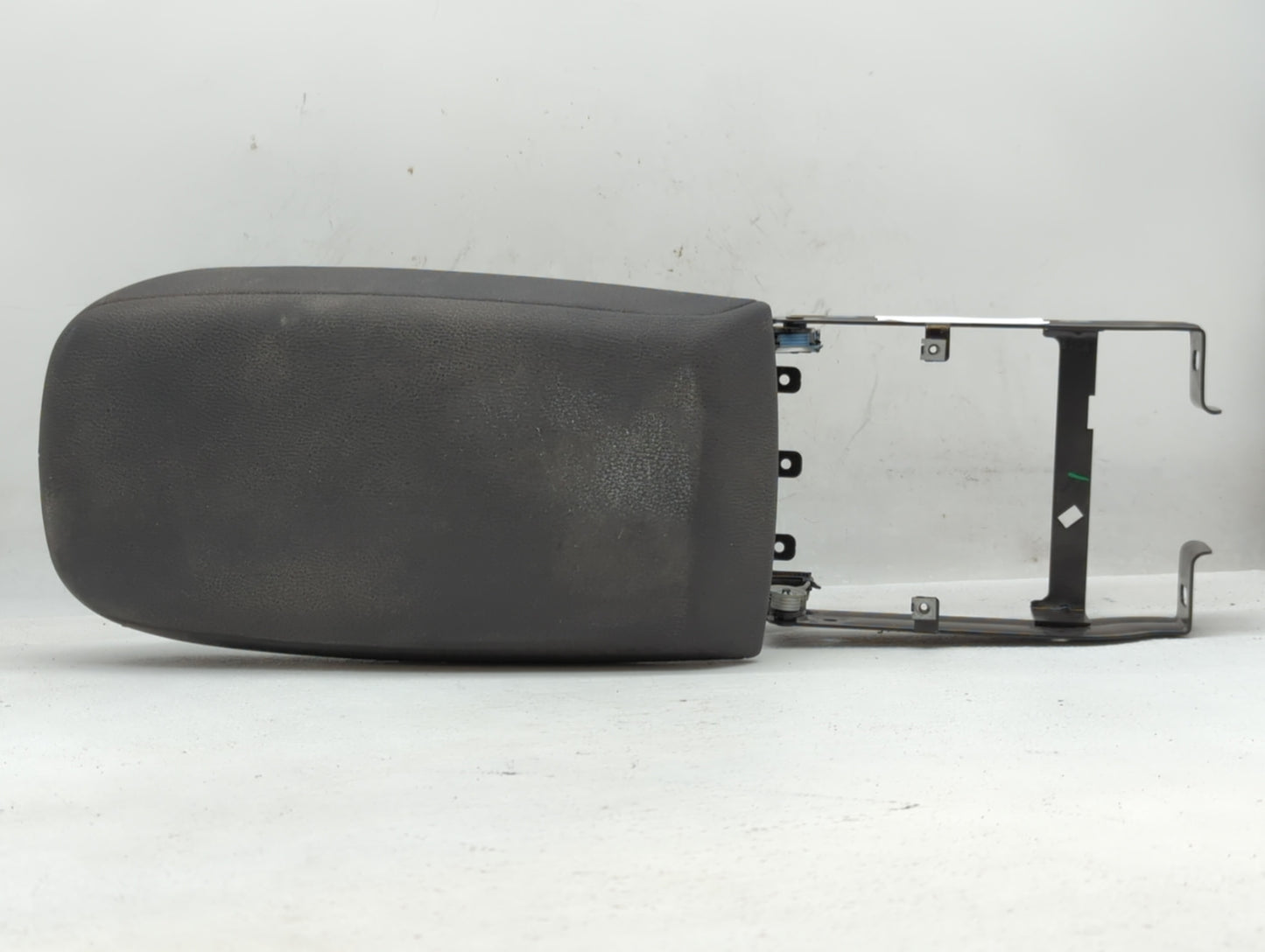 2017 Bmw X3 Center Console Armrest Cover Lid - Oemusedautoparts1.com