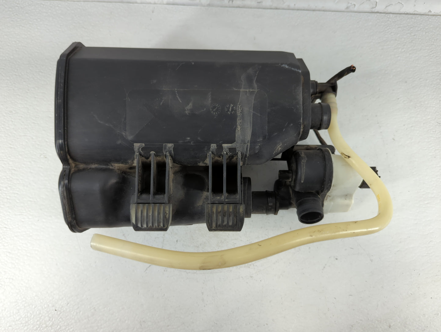 2017 Bmw X3 Fuel Vapor Charcoal Canister 719617 - Oemusedautoparts1.com