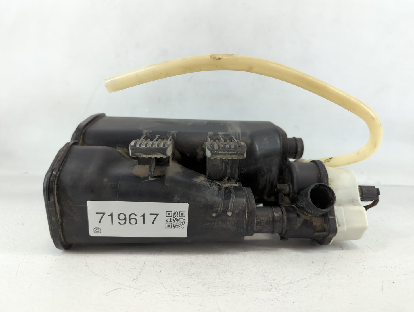 2017 Bmw X3 Fuel Vapor Charcoal Canister 719617 - Oemusedautoparts1.com