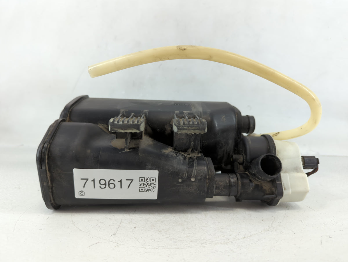 2017 Bmw X3 Fuel Vapor Charcoal Canister 719617 - Oemusedautoparts1.com