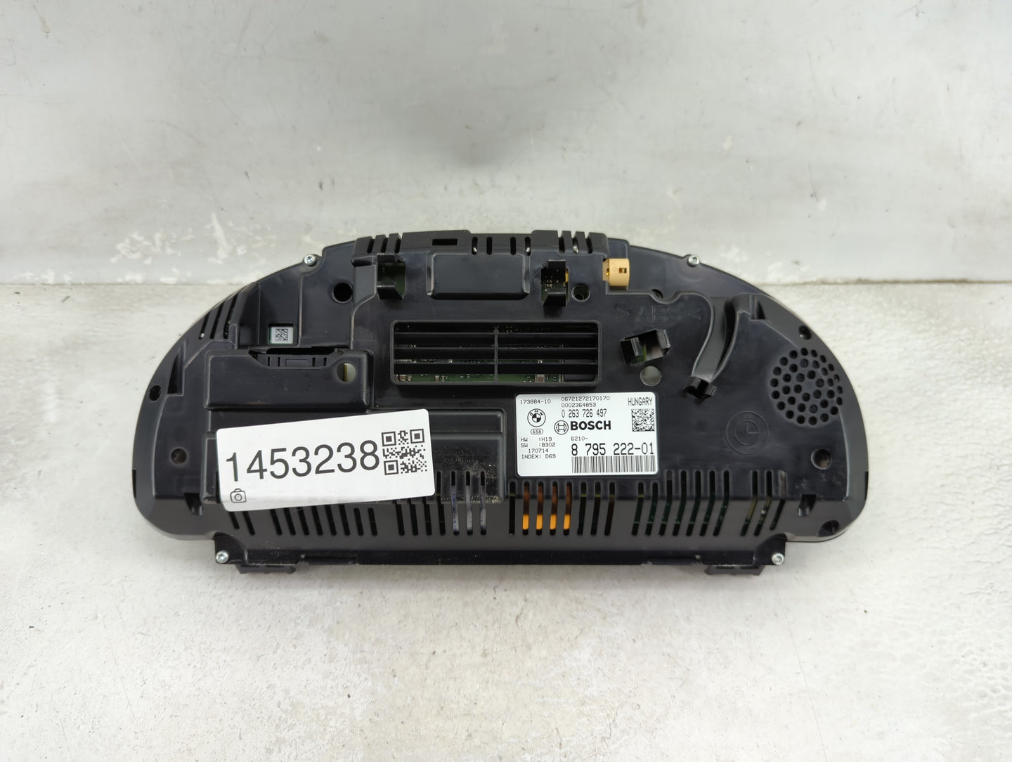 2017 Bmw X4 Instrument Cluster Speedometer Gauges P/N:0263726497 879522201, 173884-10 Miles:2K Fits OEM Used Auto Parts - Oe