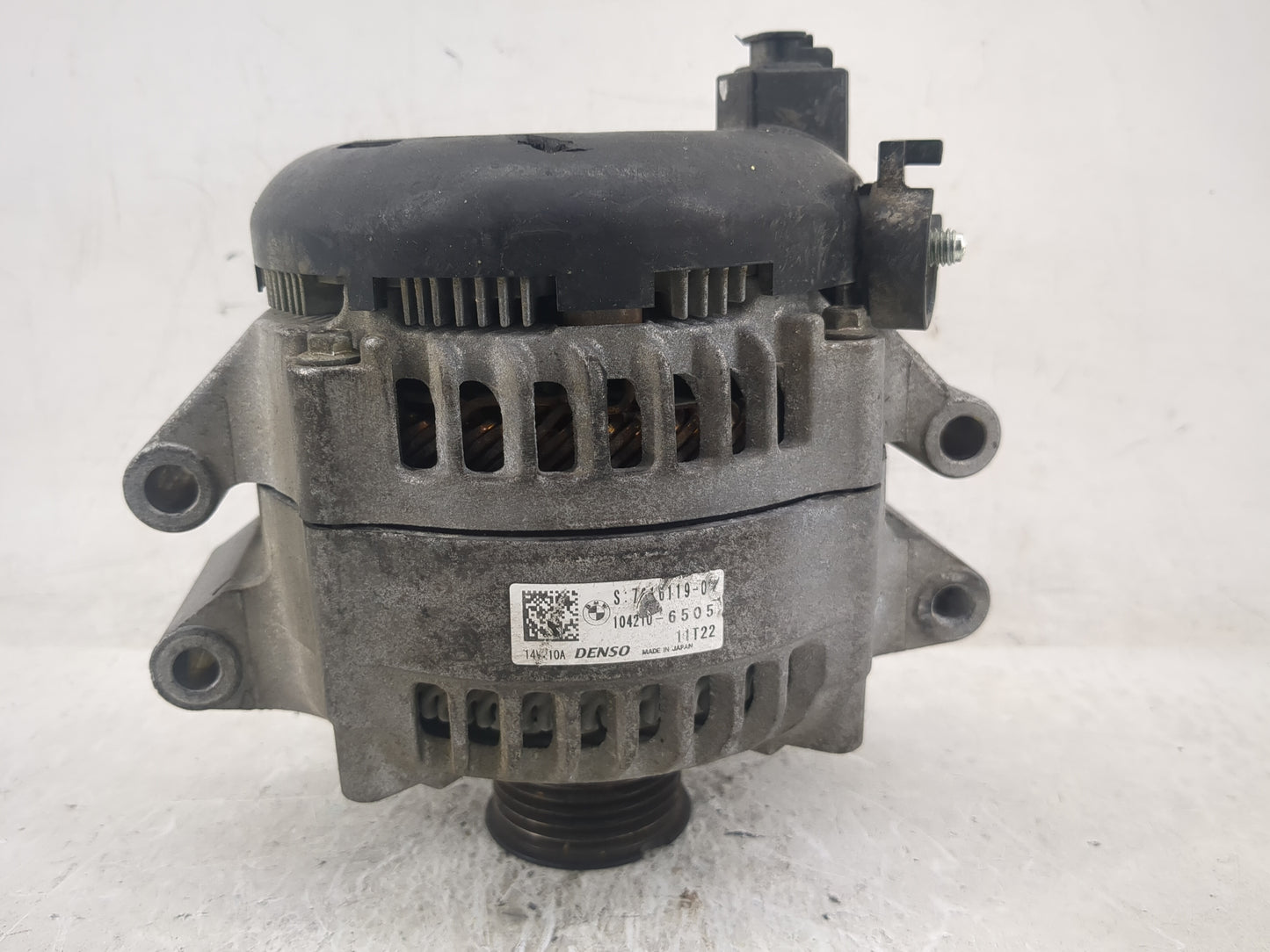 2012-2018 Bmw X5 Alternator Replacement Generator Charging Assembly Engine OEM P/N:104210-6505 Fits OEM Used Auto Parts - Oe