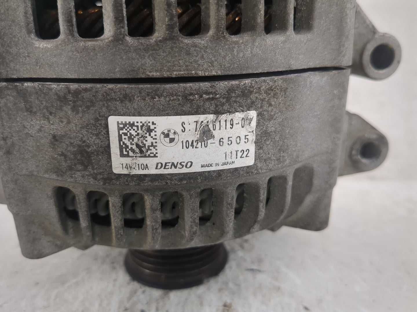 2012-2018 Bmw X5 Alternator Replacement Generator Charging Assembly Engine OEM P/N:104210-6505 Fits OEM Used Auto Parts - Oe