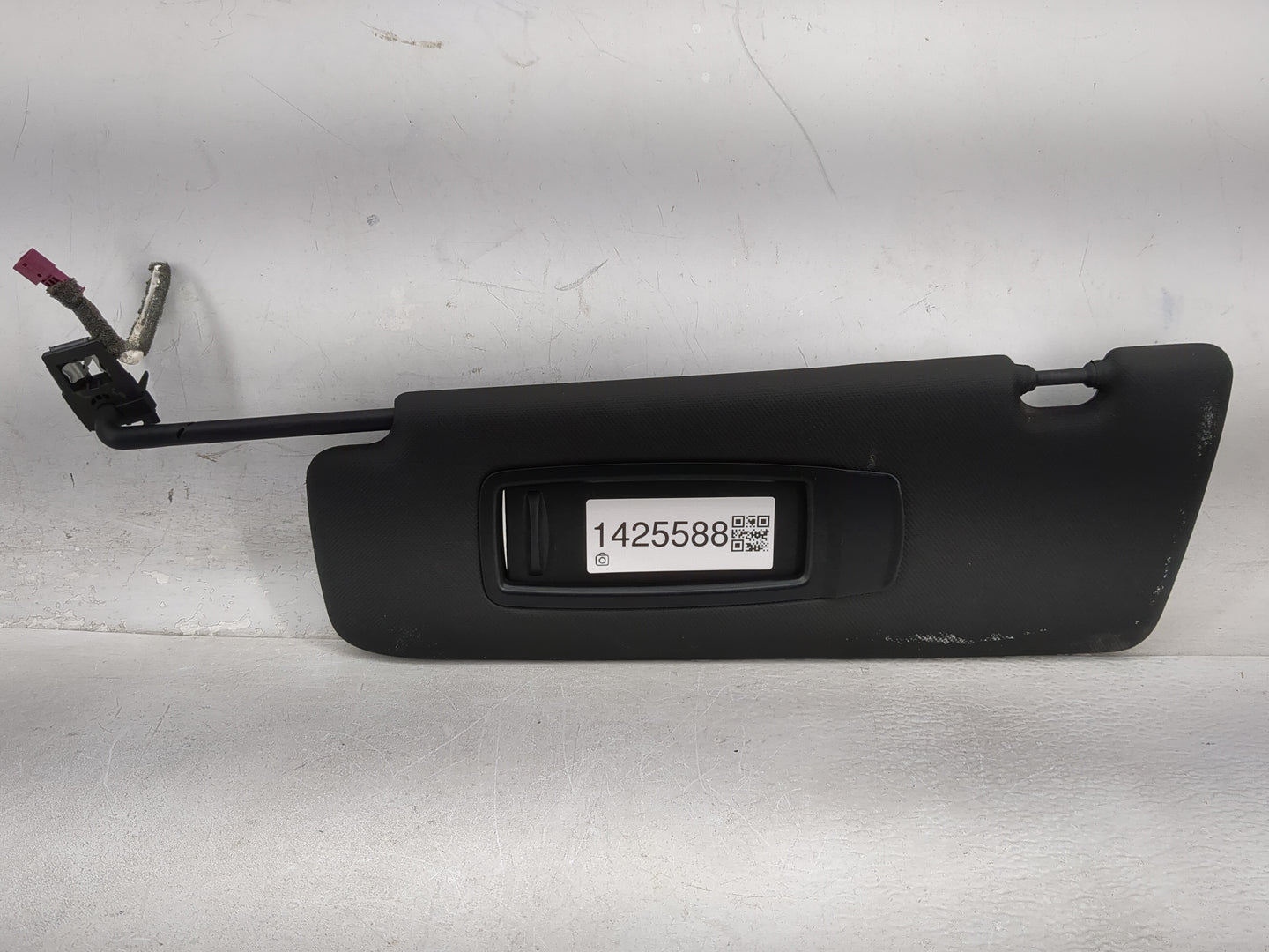 2014-2018 Bmw X5 Sun Visor Shade Replacement Passenger Right Mirror Fits Fits 2014 2015 2016 2017 2018 OEM Used Auto Parts -