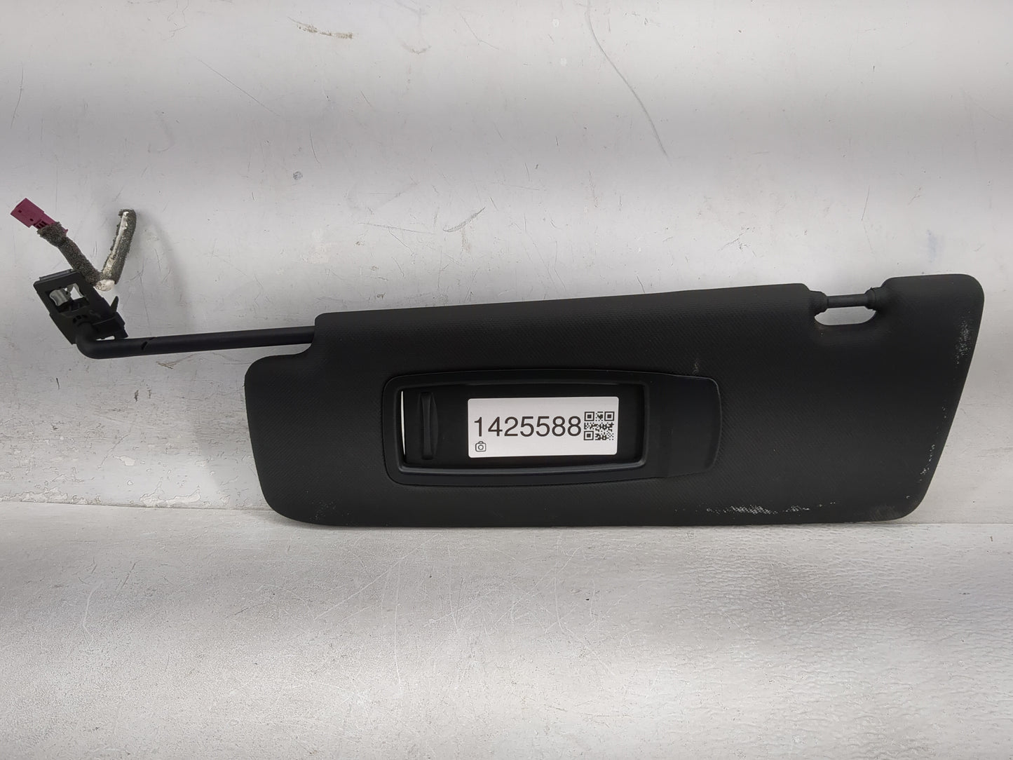 2014-2018 Bmw X5 Sun Visor Shade Replacement Passenger Right Mirror Fits Fits 2014 2015 2016 2017 2018 OEM Used Auto Parts -
