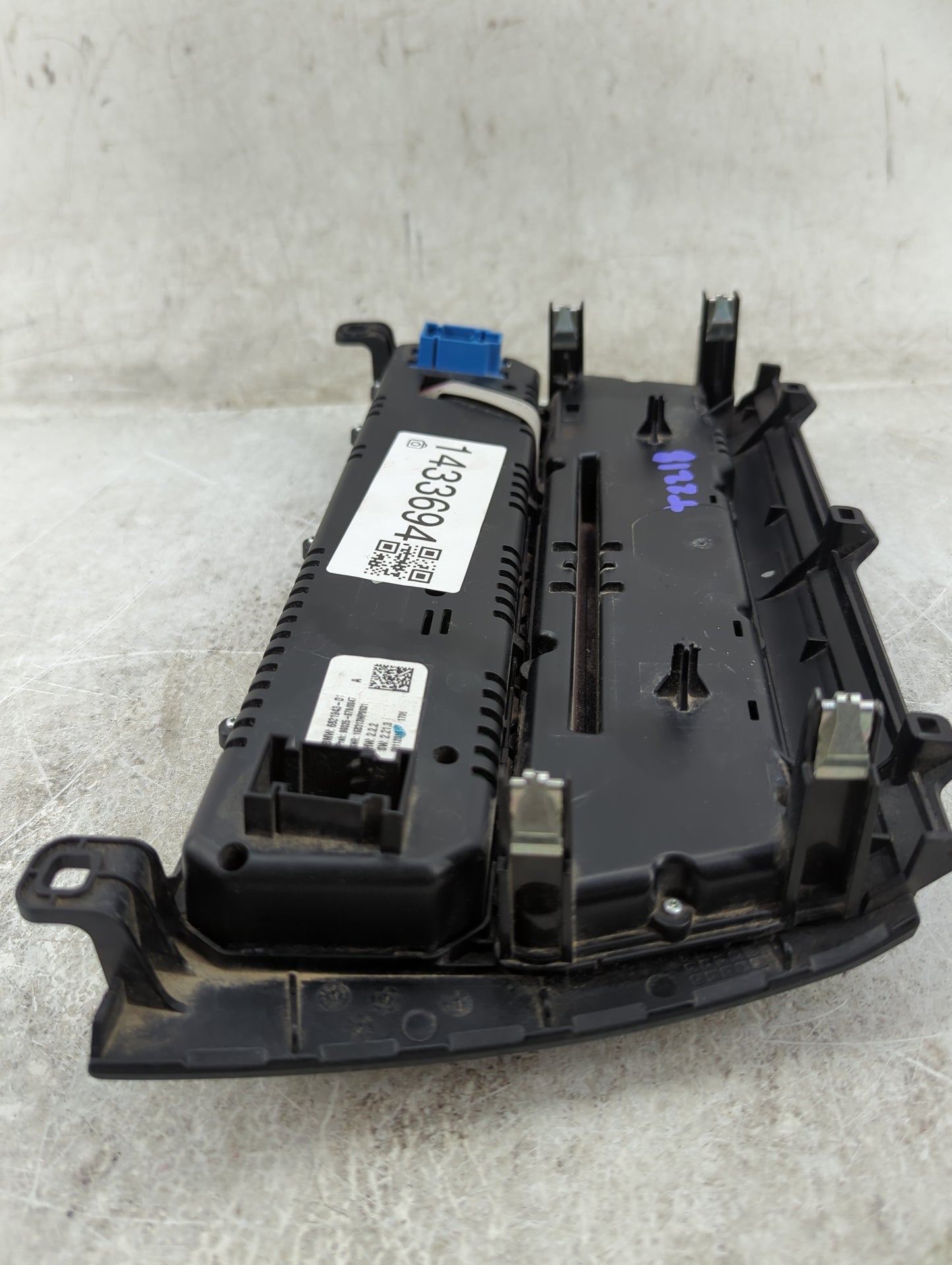 2014-2018 Bmw X5 Climate Control Module Temperature AC/Heater Replacement P/N:6831943-01 90025-679/0047 Fits OEM Used Auto P