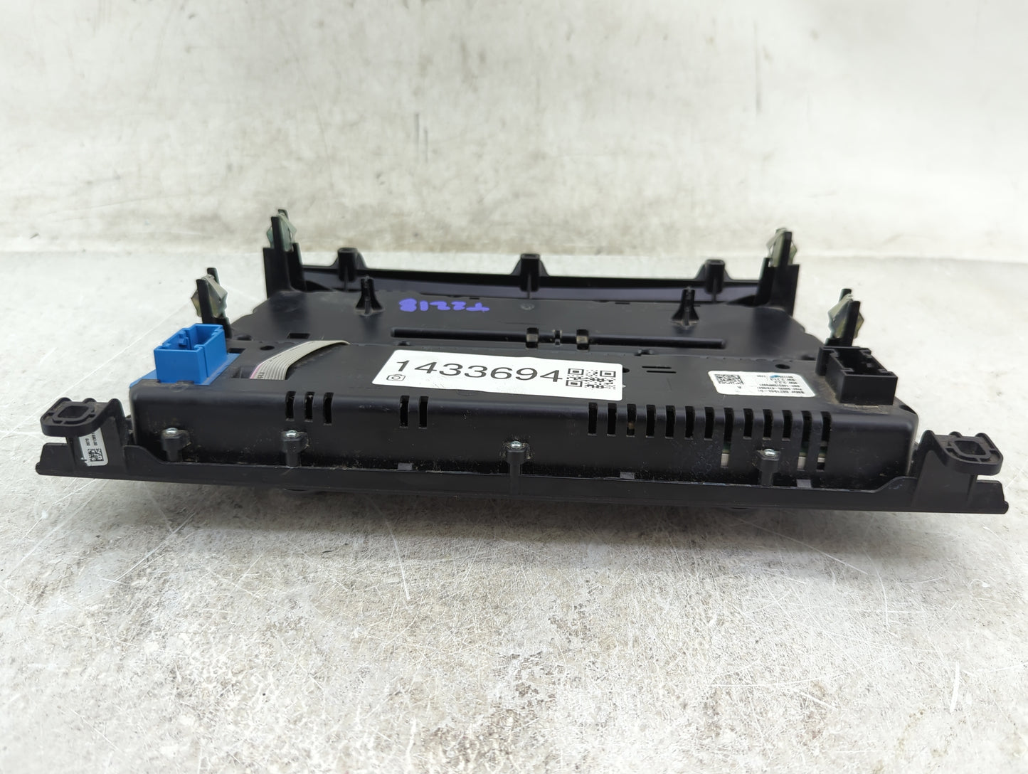 2014-2018 Bmw X5 Climate Control Module Temperature AC/Heater Replacement P/N:6831943-01 90025-679/0047 Fits OEM Used Auto P