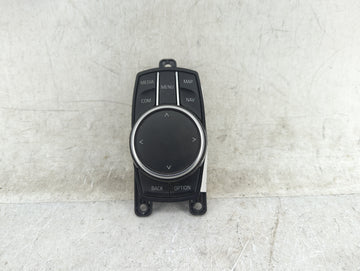 2017 Bmw X5 Radio AM FM Cd Player Receiver Replacement P/N:6582 6829082-02 90160-068/0010 Fits OEM Used Auto Parts - Oemused