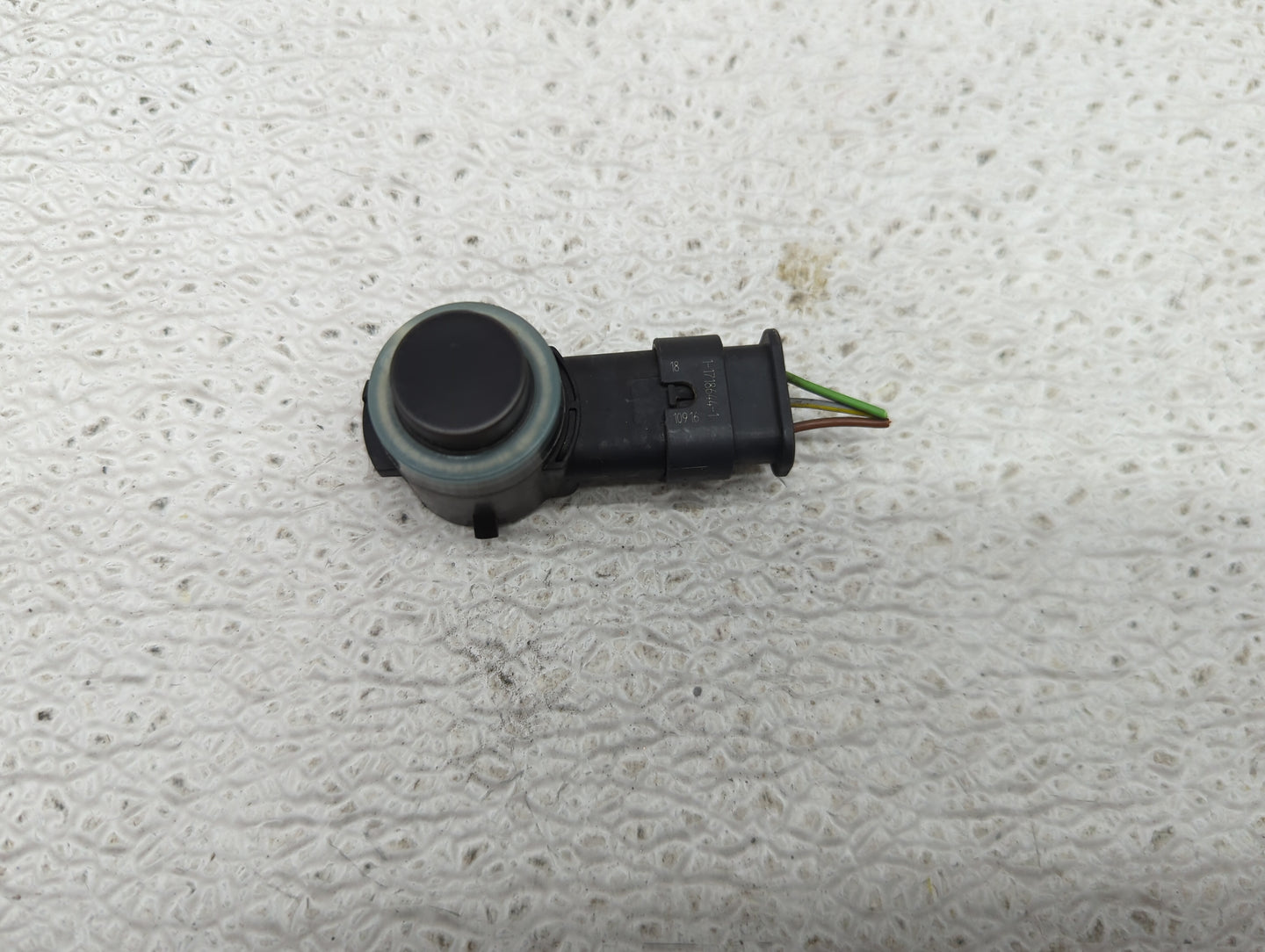 Park Assist Sensor - Oemusedautoparts1.com