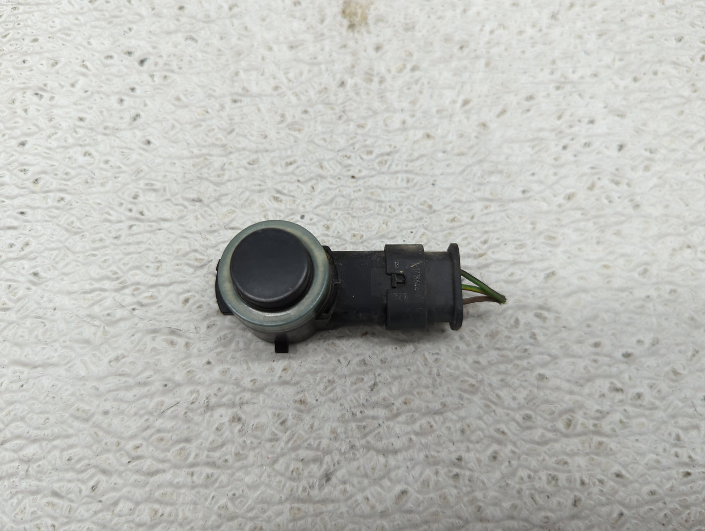 Park Assist Sensor - Oemusedautoparts1.com
