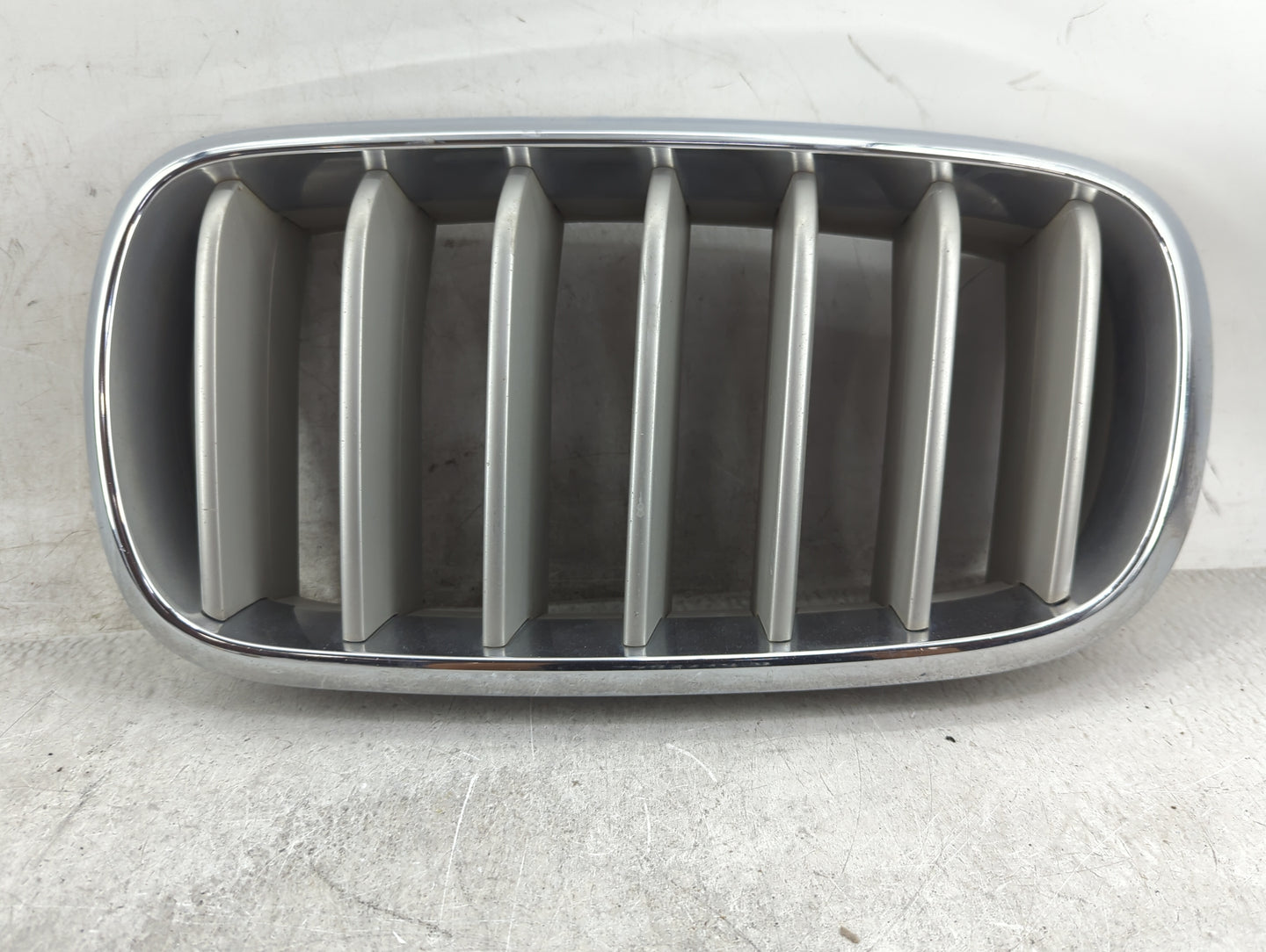 2014-2018 Bmw X5 Front Grille Bumper Not Included 1459661 - Oemusedautoparts1.com