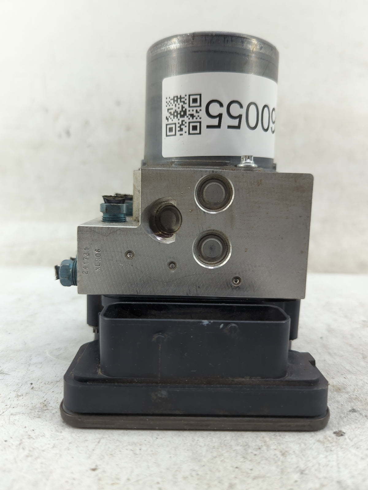 2014-2018 Bmw X5 Anti-Lock Brake ABS Pump Module Actuator OEM P/N:6884729-01 Fits Fits 2014 2015 2016 2017 2018 2019 OEM Use