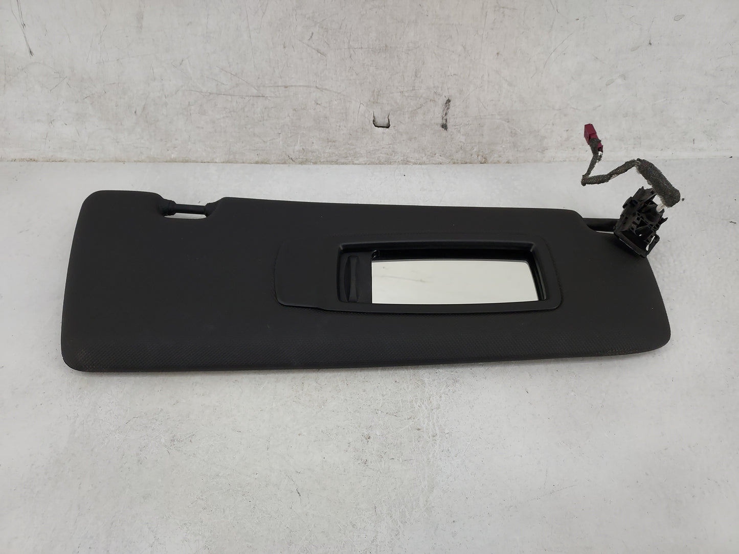 2014-2018 Bmw X5 Sun Visor Shade Replacement Passenger Right Mirror Fits Fits 2014 2015 2016 2017 2018 OEM Used Auto Parts -