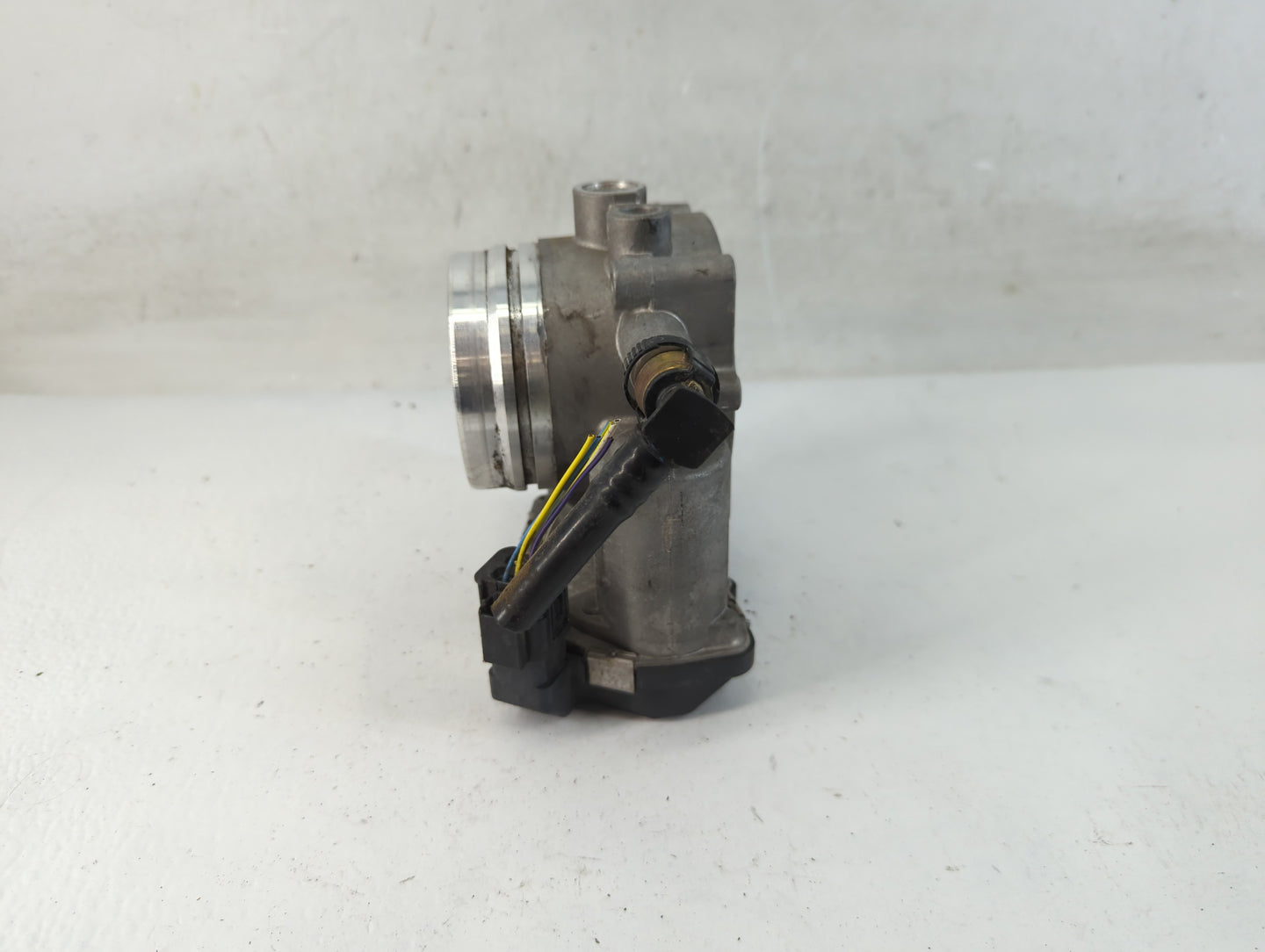 2011-2018 Bmw X5 Throttle Body P/N:A2C83004100 1354 7597871-03 Fits Fits 2010 2011 2012 2013 2014 2015 2016 2017 2018 2019 2
