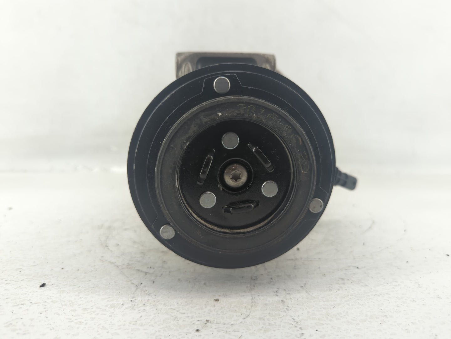 2017-2019 Buick Cascada Air Conditioning A/c Ac Compressor Oem - Oemusedautoparts1.com
