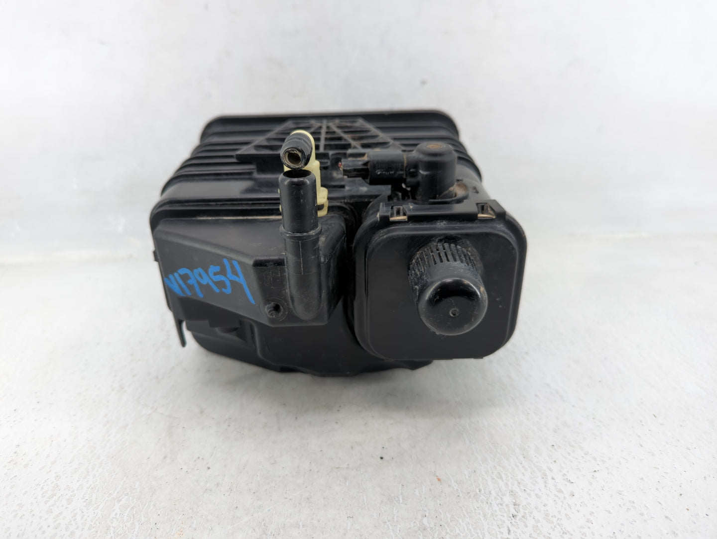 2017 Buick Cascada Fuel Vapor Charcoal Canister - Oemusedautoparts1.com