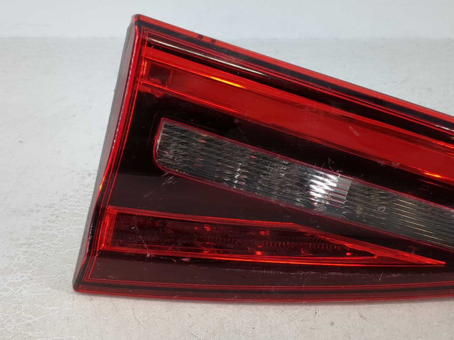 2013-2017 Buick Enclave Tail Light Assembly Driver Left OEM P/N:26545 5DC0A Fits Fits 2013 2014 2015 2016 2017 OEM Used Auto