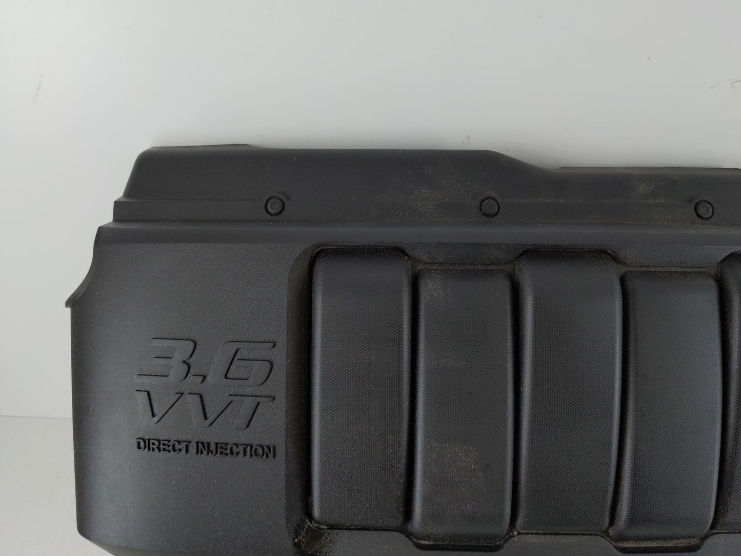 2017 Buick Enclave Engine Cover - Oemusedautoparts1.com