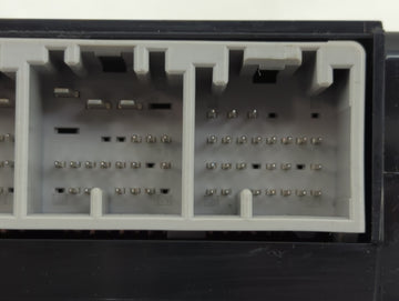 2013-2017 Buick Enclave Body Control Module Bcm Inner Cabin Fuse Box - Oemusedautoparts1.com