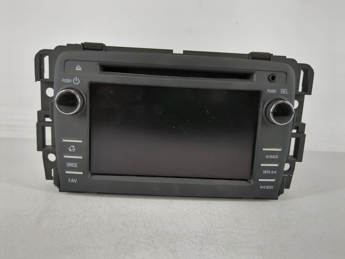 2016-2017 Buick Enclave Radio AM FM Cd Player Receiver Replacement P/N:84082781 Fits Fits 2016 2017 OEM Used Auto Parts - Oe