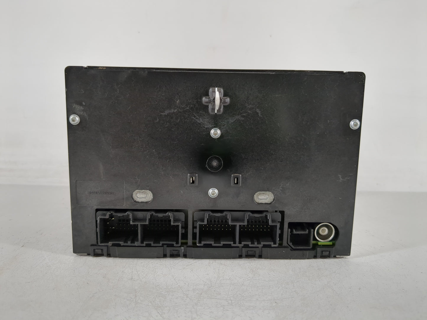 2016-2017 Buick Enclave Radio AM FM Cd Player Receiver Replacement P/N:84082781 Fits Fits 2016 2017 OEM Used Auto Parts - Oe