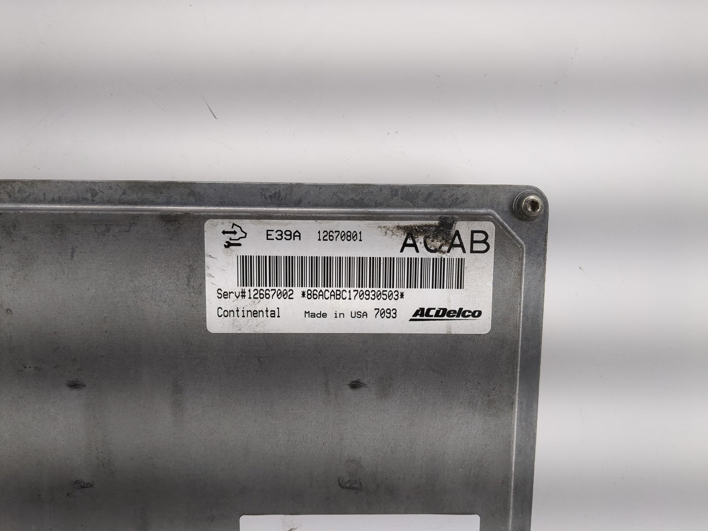2017 Buick Enclave PCM Engine Control Computer ECU ECM PCU OEM P/N:E39A 12670801 Fits Fits 2018 2019 2020 OEM Used Auto Part